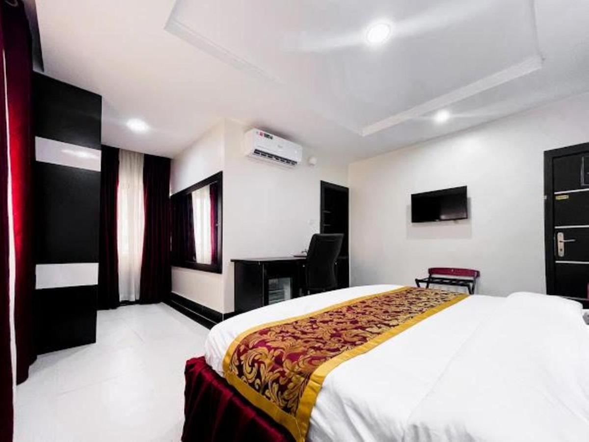 พาซาดีนา สวีทส์ Hotel เลกกี ภายนอก รูปภาพ